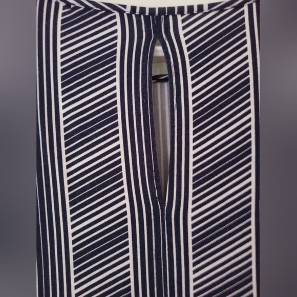 Women's dress shirt - Picture 6 of 7